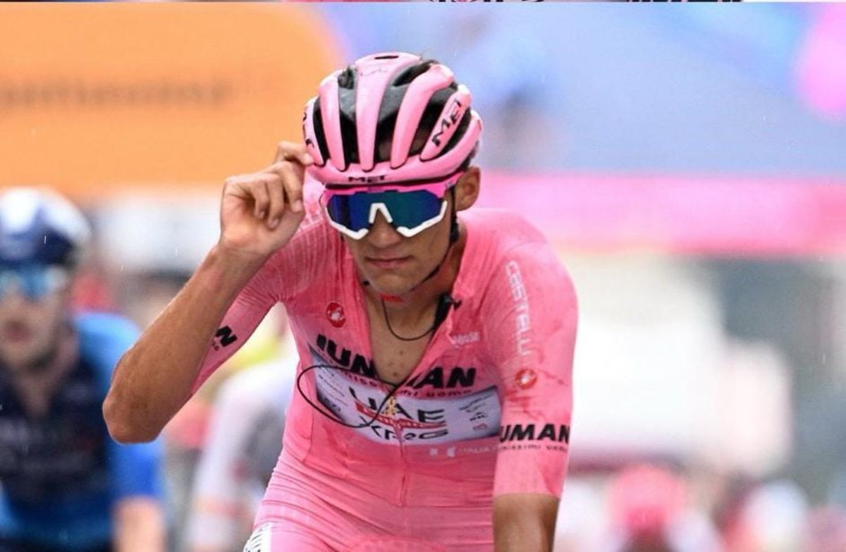 ¡Cerca de la gloria! Isaac del Toro pierde el liderato en el Giro de Italia 2025