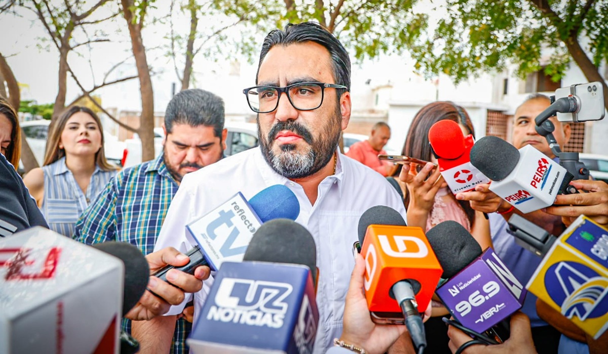 Estamos trabajando en regularizar los fraccionamientos porque al final el que sufre es el ciudadano: Gámez Mendívil