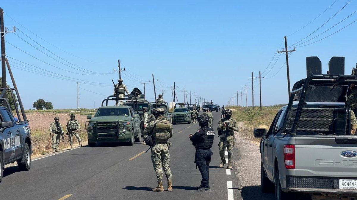 Autoridades liberan bloqueo en carretera Gato de Lara-Chinitos ante vehículos incendiados y ponchallantas, en Angostura