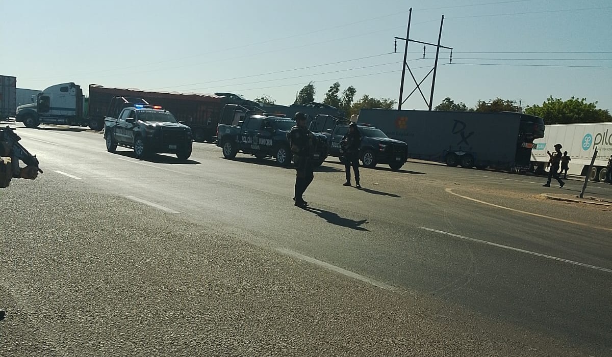 Liberan autoridades circulación sobre la México 15, en Las Brisas, Guasave