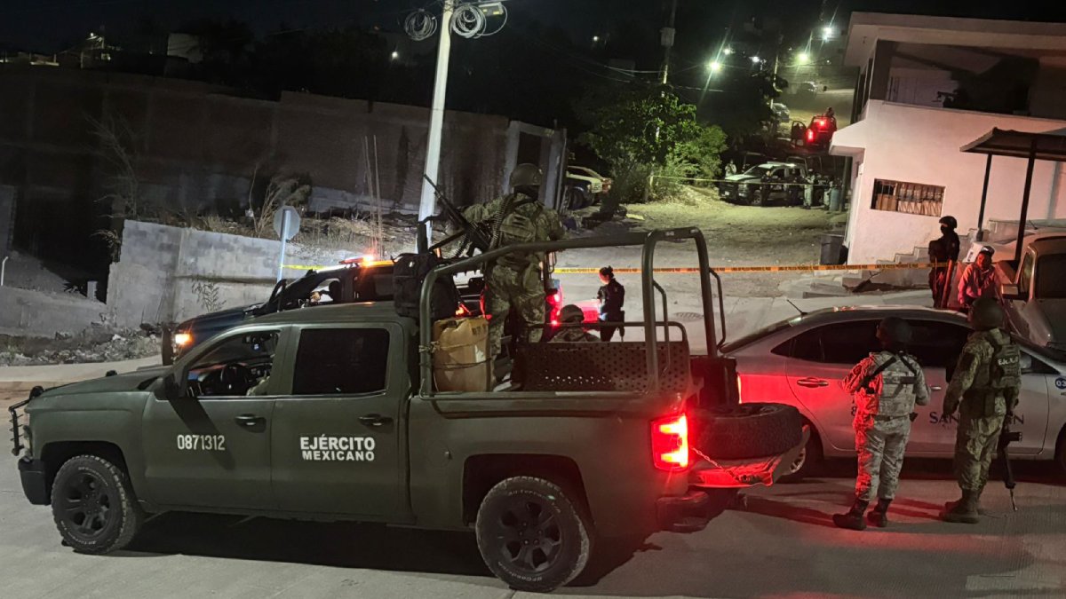 Esposado y encintado del rostro, hallan ejecutado a un hombre en la colonia Francisco Alarcón de Culiacán