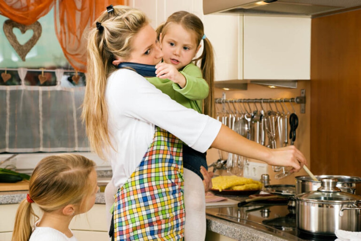 Mayo 10 | Maternidad idealizada: Las culpas que cargan las mamás y cómo librarse de ellas