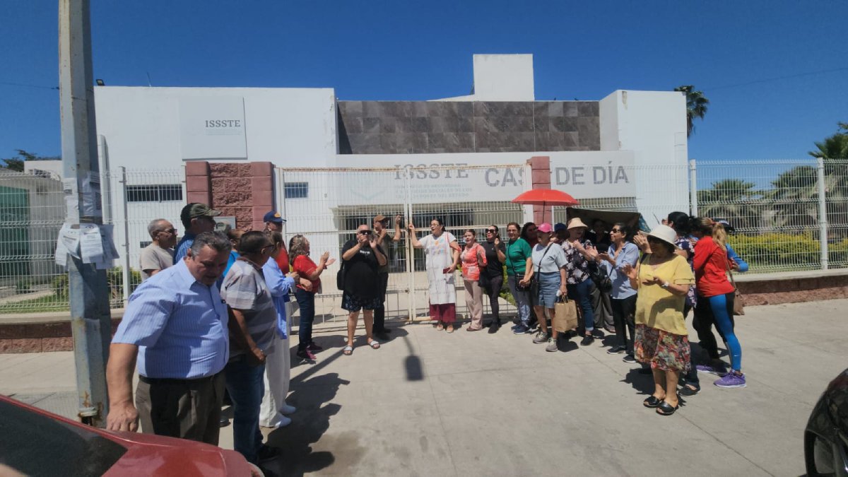“Casa de Día de Issste me salvó la vida”: se manifiestan adultos mayores tras cierre del recinto