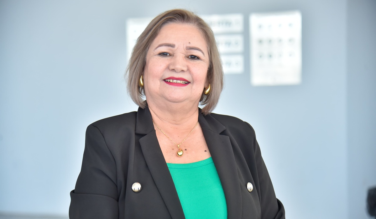 Hay nueva directora del IMAC en Ahome; María Teresa Flores es designada por Antonio Menéndez 