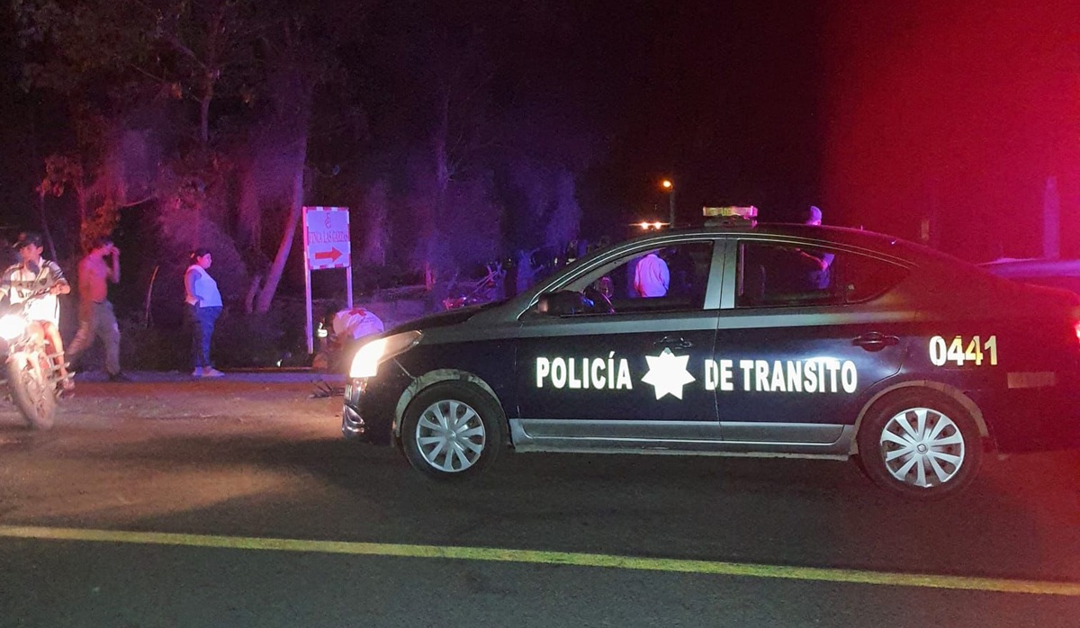 Motociclistas son arrollados por vehículo en El Burrión, Guasave; muere adolescente de 13 años