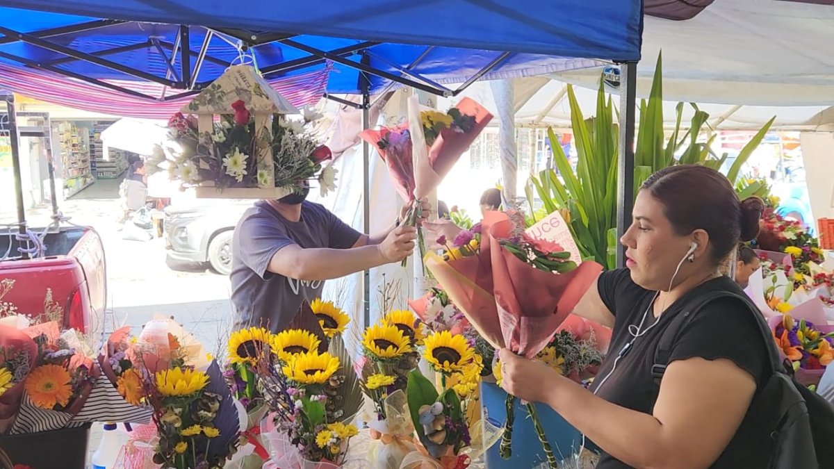 No estamos abusando de los precios y la gente ha respondido este Día de las Madres: Floristas