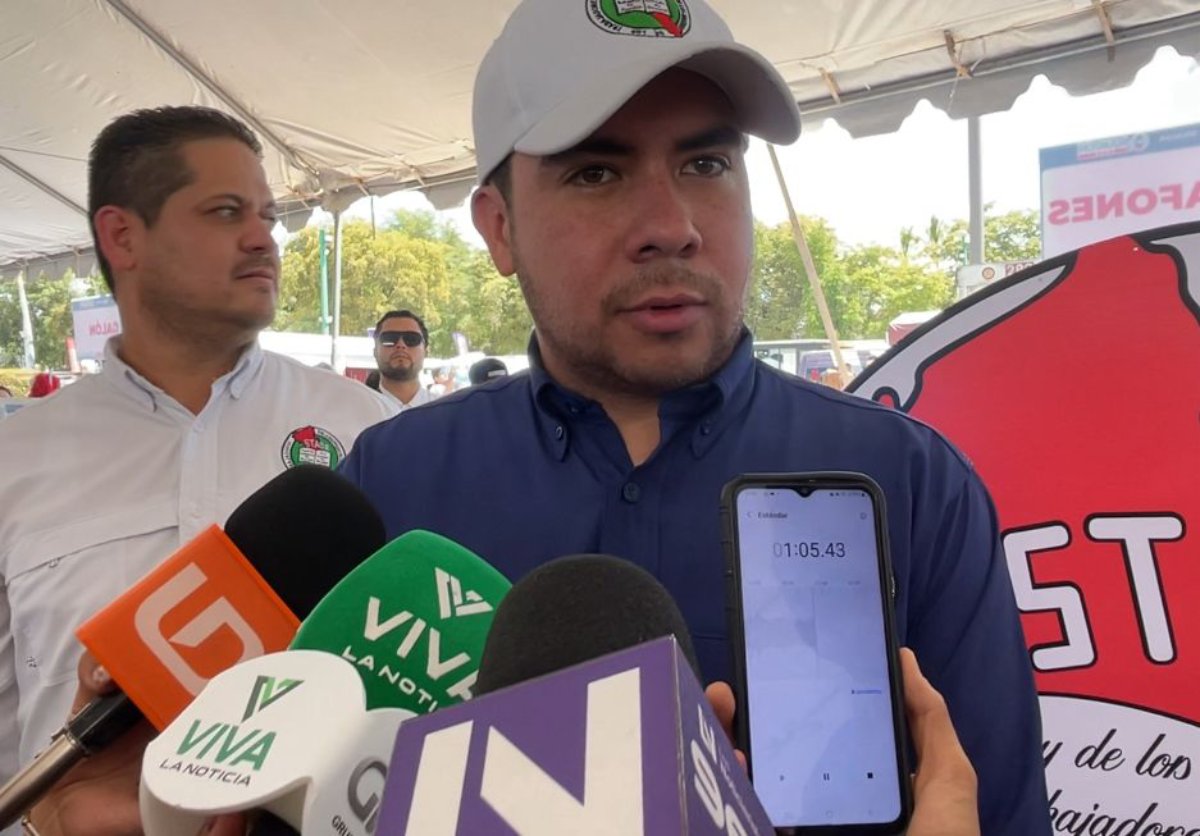 Trabajadores estatales verán aumento en segunda quincena de mayo; Congreso sigue en pláticas