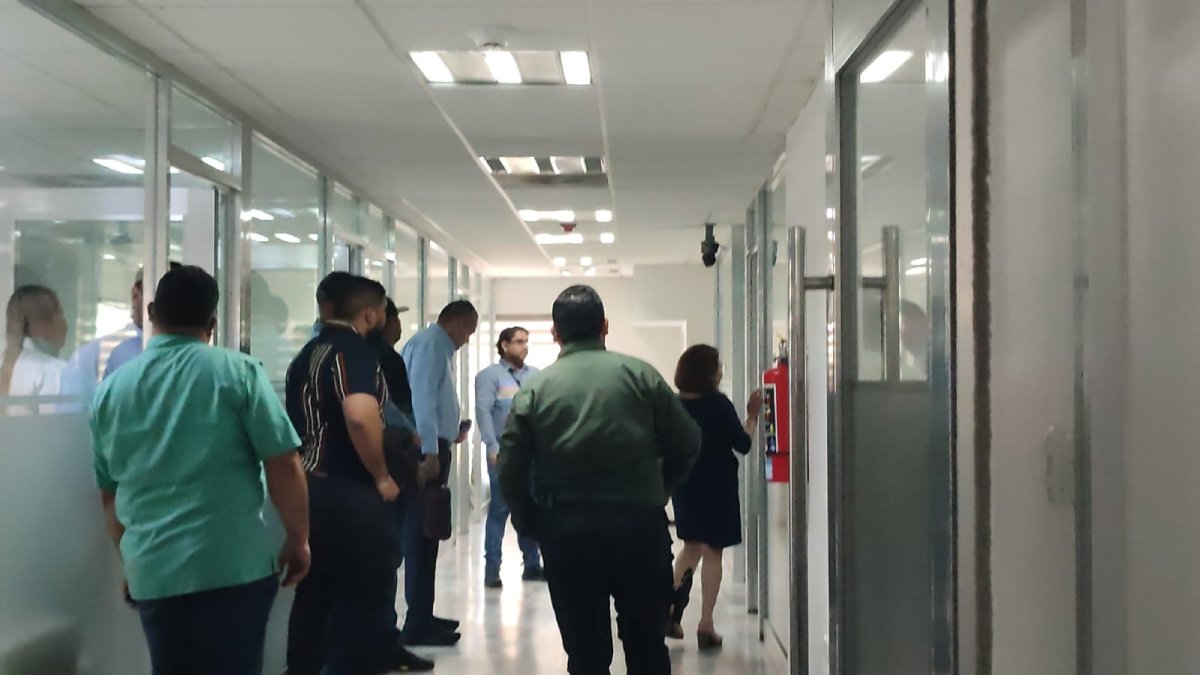 Agentes del Ministerio Público impiden que testigos de GVL comparezcan con abogado