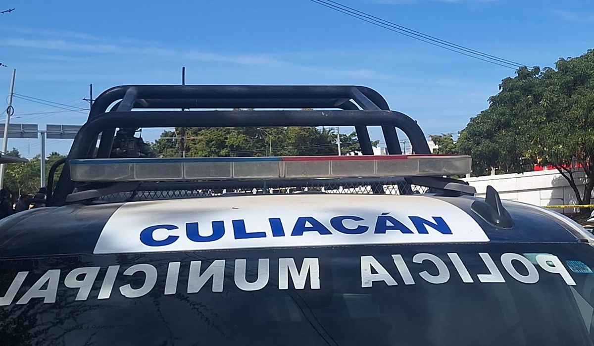 ¡Le quitaron 20 mil pesos y alhajas! Motociclistas asaltan a hombre al salir del banco en Culiacán