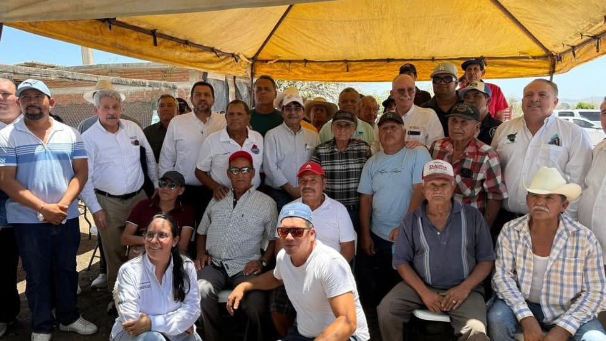 Piden productores a Julio Berdegué tecnificar módulos de riego y reparar fallas de dejaron constructoras