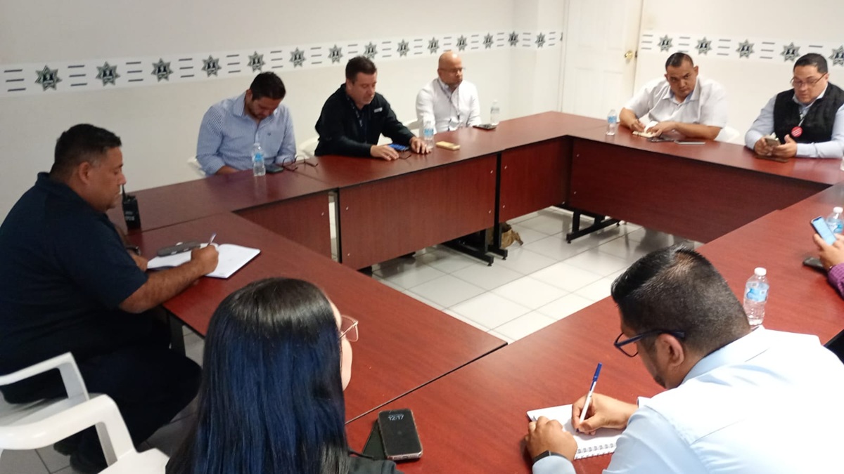 Delinean estrategia policía municipal de Ahome y Seproban para evitar delitos bancarios