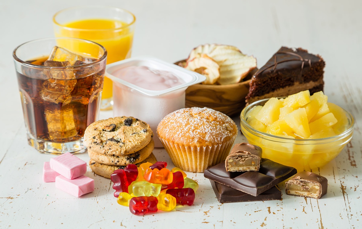 ¿Cómo se produce la adicción al azúcar y cuáles son los riesgos de su consumo en exceso en los niños?