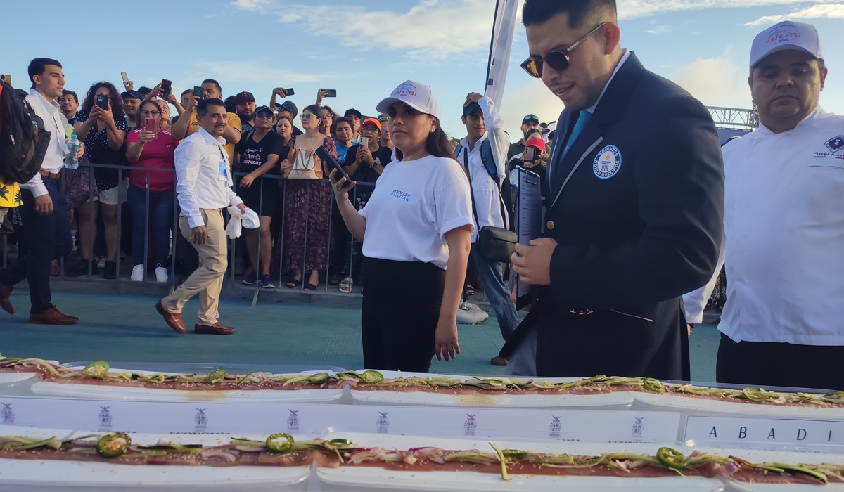 Logra Mazatlán un nuevo Guinness World Record con 1 km lineal de sashimi de atún