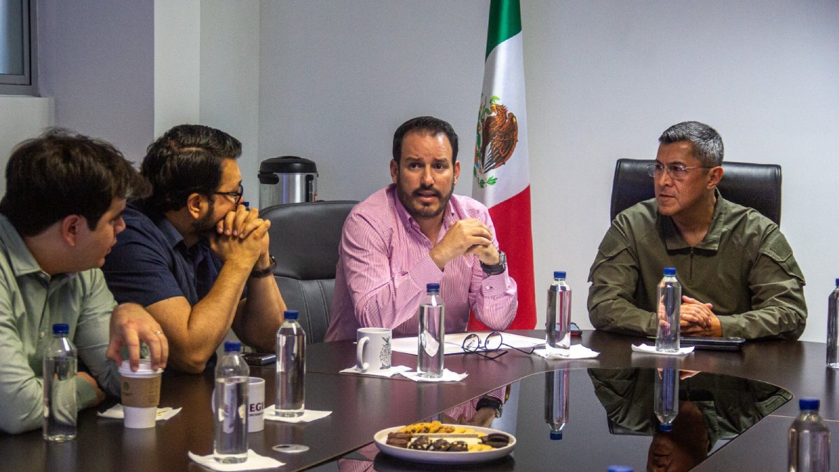 En Sinaloa, refuerzan seguridad en comercios, bancos y panteones por el Día de las Madres