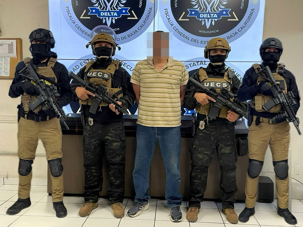 ¡Le arrojaron maleta llena de dólares desde una avioneta en Escuinapa! Reaprehenden a secuestrador de Sinaloa