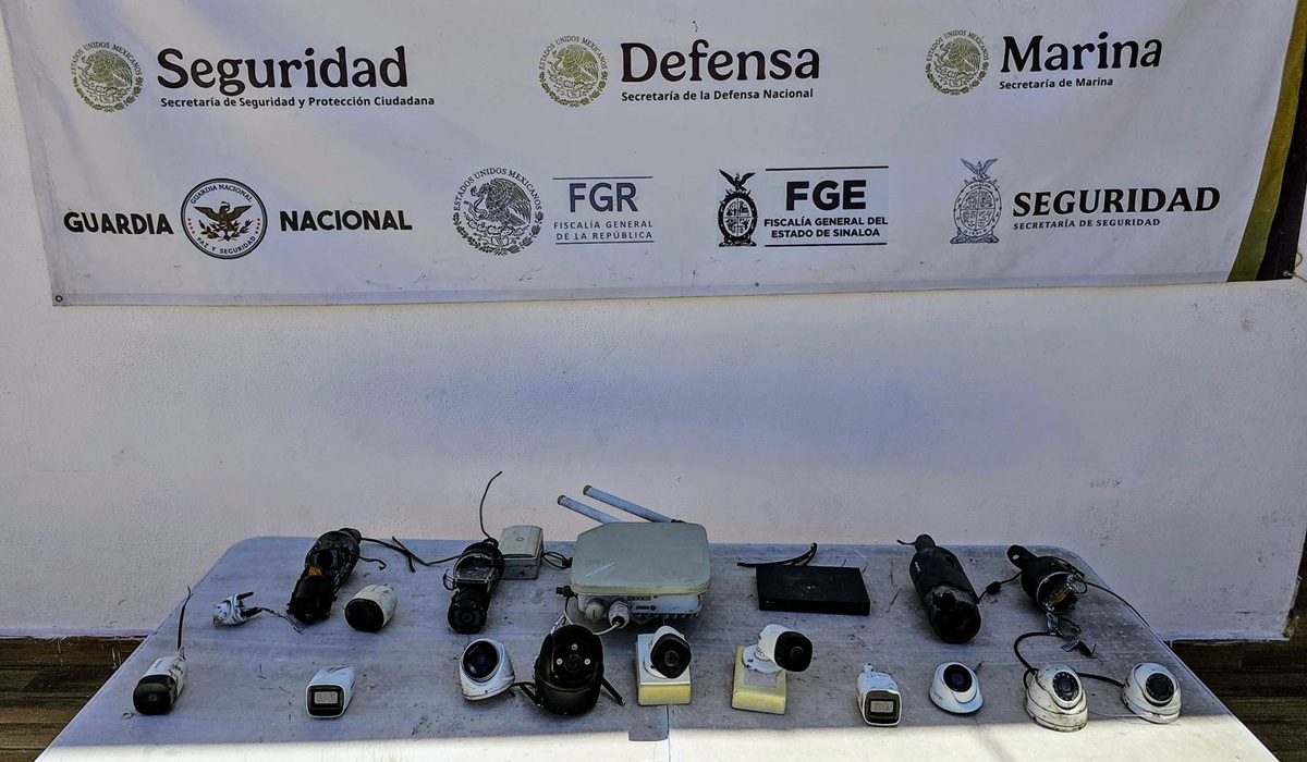 Ejército retira cámaras de video clandestinas en Culiacán, suman más de 2 mil 100 equipos asegurados 
