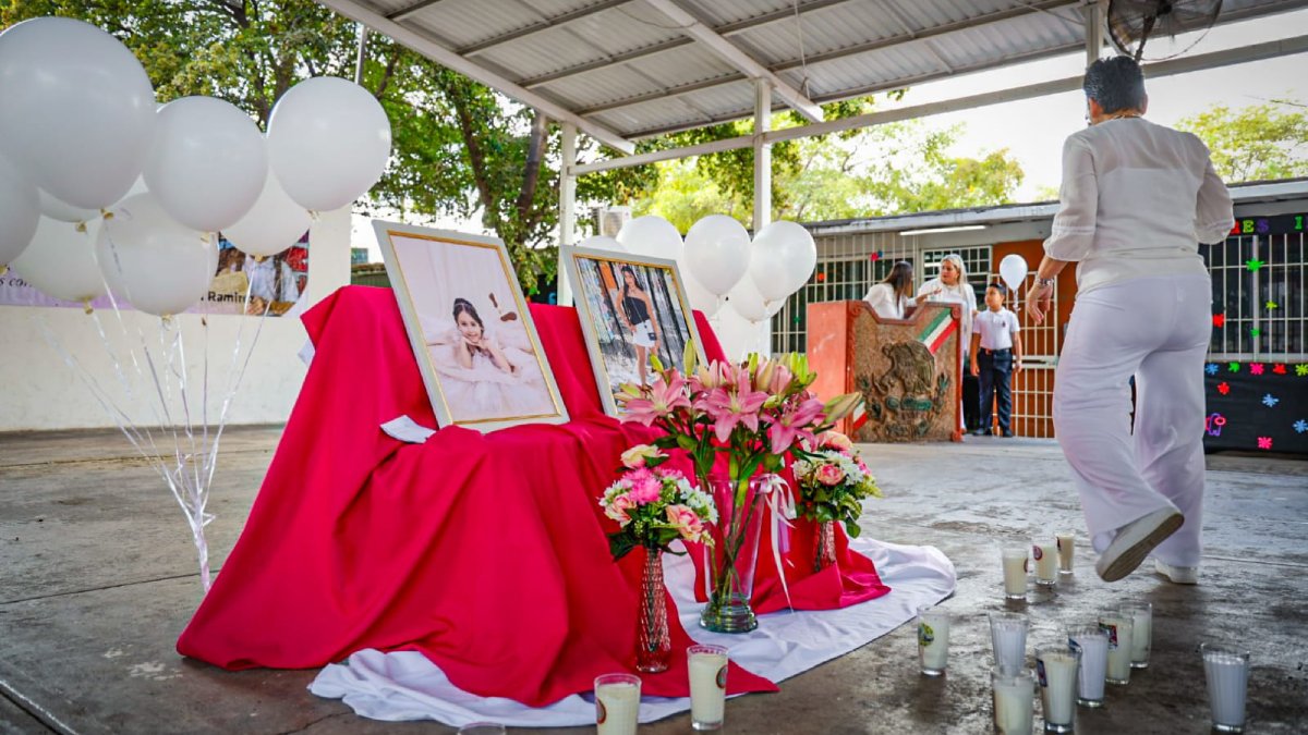rinden homenaje a alexa y leydi en escuela peques