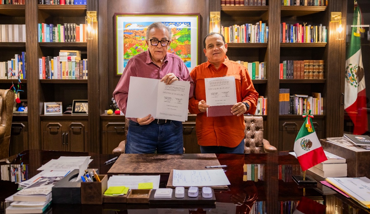 Para dar legalidad al uso de recursos estatales, Rocha firma convenio con el SNTE 53