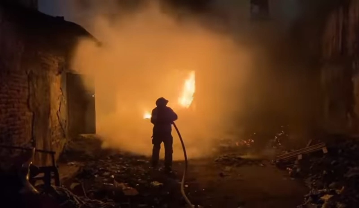 Se registra un incendio en una casa abandonada en Mazatlán