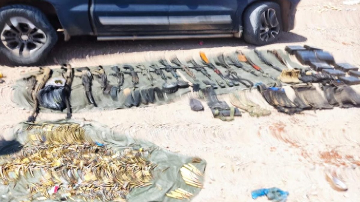 SSPE confirma dos civiles abatidos en enfrentamiento en Siqueros, Mazatlán; aseguran 18 armas