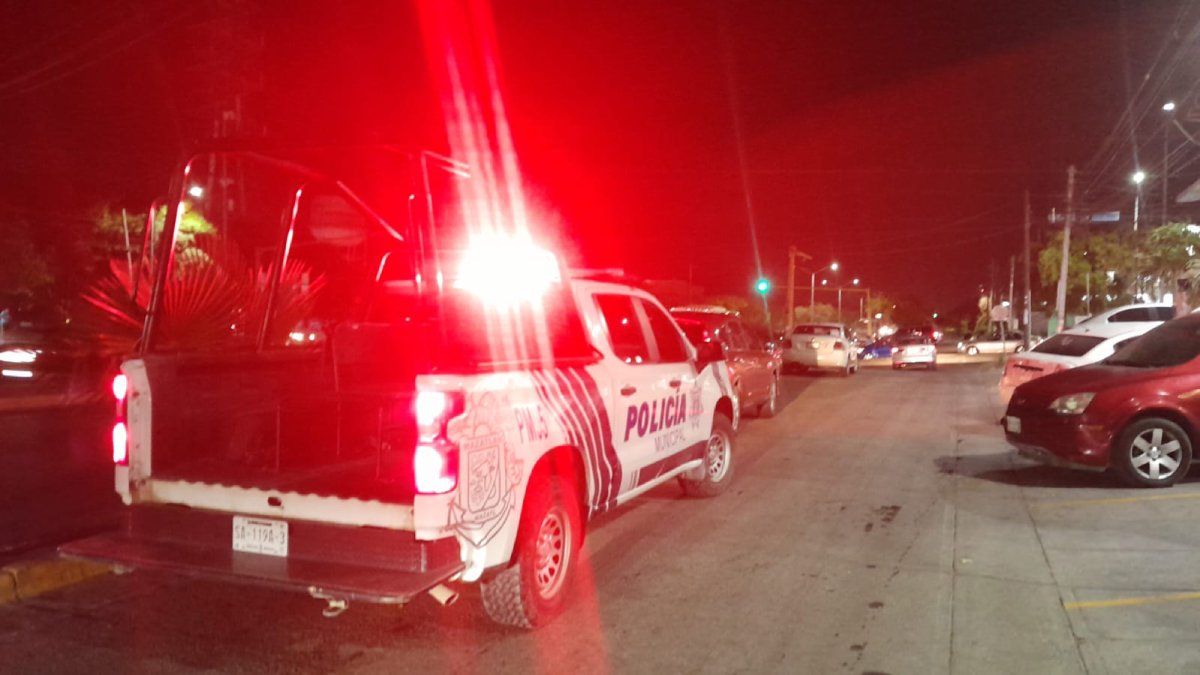 Tres lesionados deja ataque a balazos en expendio de cerveza en Mazatlán