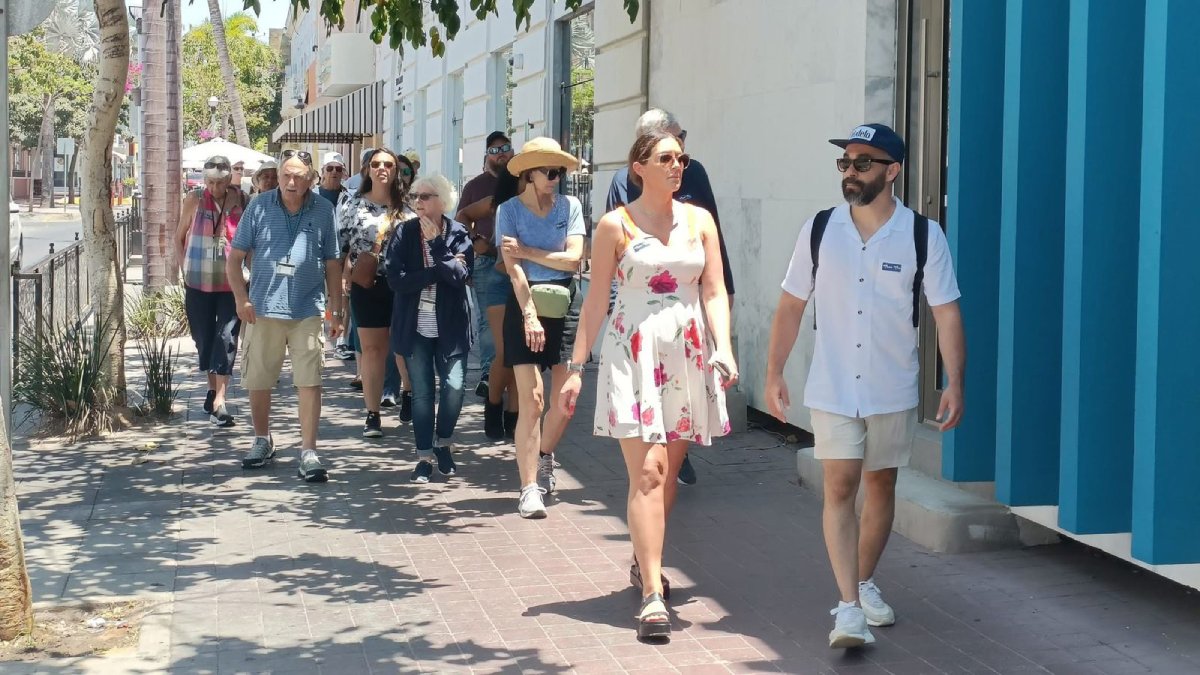 ¡Fiesta crucerista! Mazatlán recibe al “Navigator of the Seas” con más de 5 mil personas a bordo