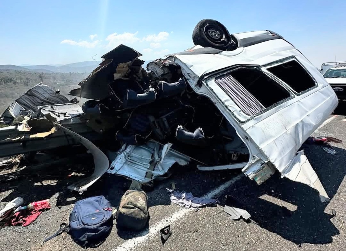 Sube el número de víctimas mortales del choque de pipa y transporte público en la carretera Cuacnopalan – Oaxaca
