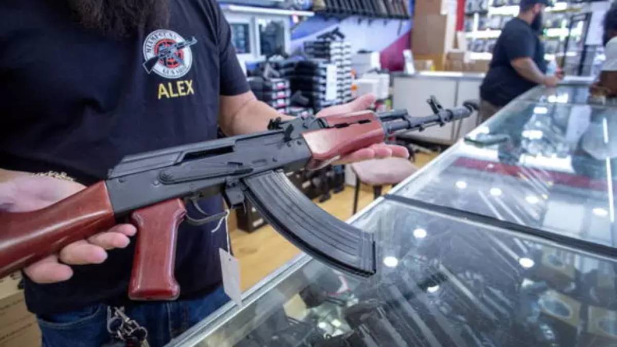 EE.UU. aplicará sanciones para frenar el contrabando de armas a México