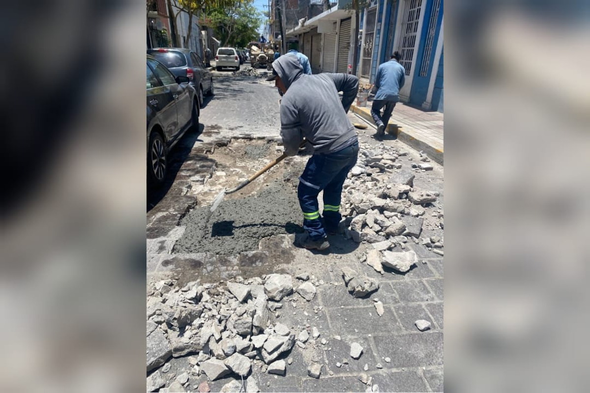 Bacheo en calles de Mazatlán