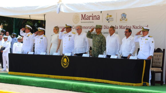 En presencia del gobernador Rubén Rocha Moya, Mazatlán celebra el 83 aniversario del Día de la Marina Nacional