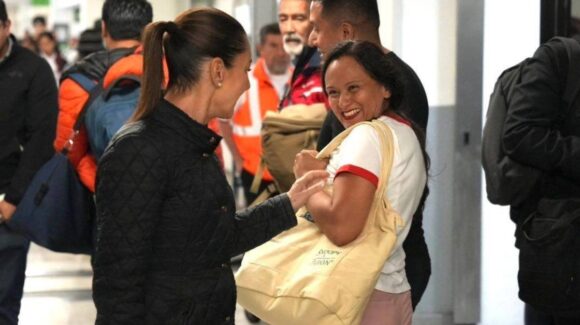 Sheinbaum aterriza en Calgary para la Cumbre del G7: así fue su recibimiento