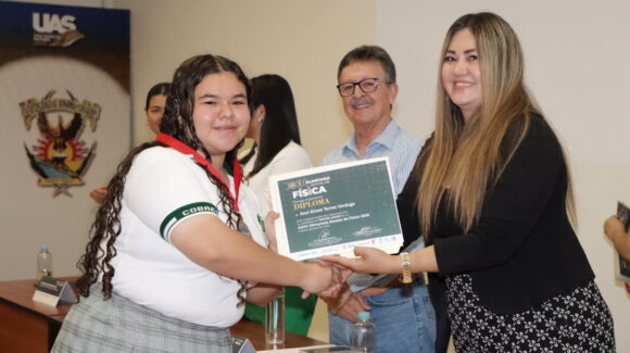 ¡Talento COBAES rumbo al nacional! Jóvenes de Sinaloa brillan en olimpiadas de Matemáticas y Física