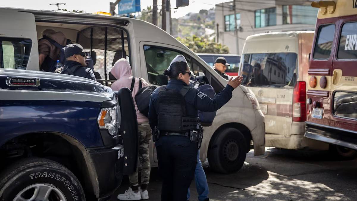 EU detiene a 72 migrantes en club nocturno vinculado al cartel de Los Zetas