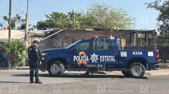 Emplayado y con mensaje en cartulina arrojan un cuerpo en la colonia Francisco I. Madero en Culiacán