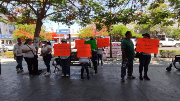 ‘Lo queremos de regreso’; Familiares de Omar Adrián se manifiestan en la Vicefiscalía Zona Norte