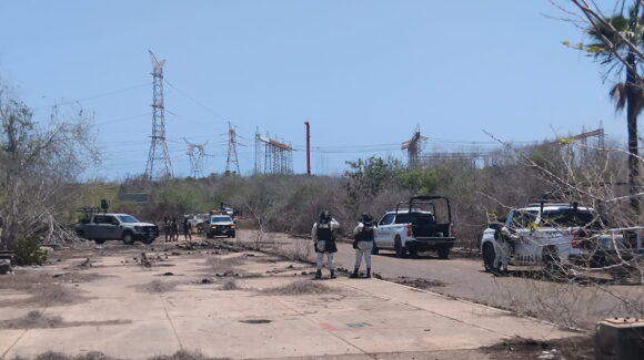 Hallan cadáver en avanzado estado de descomposición al sur de Mazatlán