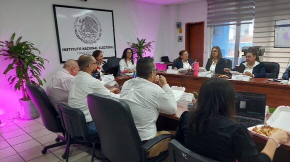 Instalan sesión extraordinaria permanente en el 02 consejo distrital electoral en Ahome