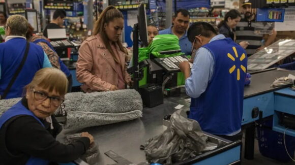 Claman mujeres trabajadoras que se implemente pronto en sus empleos la Ley Silla
