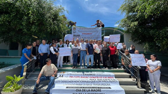 Médicos y personal del IMSS Bienestar en Mazatlán se suman a protestas estatales