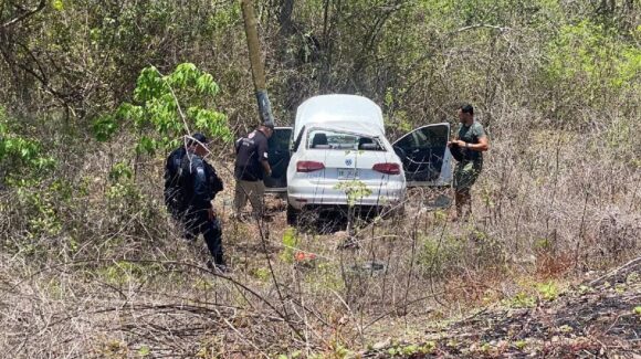 Mujer resulta lesionada en volcadura sobre la Mazatlán-Durango en Concordia