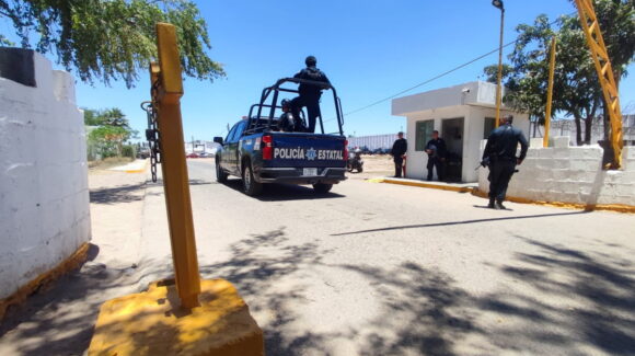 ¡Fingió estar muerta! Detienen a sujeto por intento de feminicidio a su hermana en Los Mochis