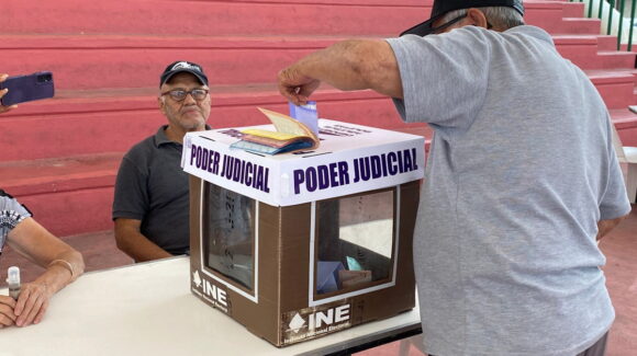 Con tranquilidad, inician las votaciones en la cancha Martiniano Carvajal, en Mazatlán
