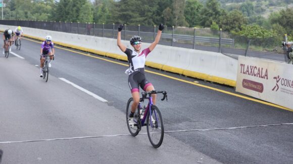 Sinaloense Akari Valenzuela gana oro en ciclismo de Olimpiada Nacional 2025