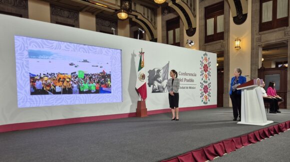 Con estrategia de limpieza de playas, gobierno busca eliminar plásticos de las costas mexicanas en 5 años