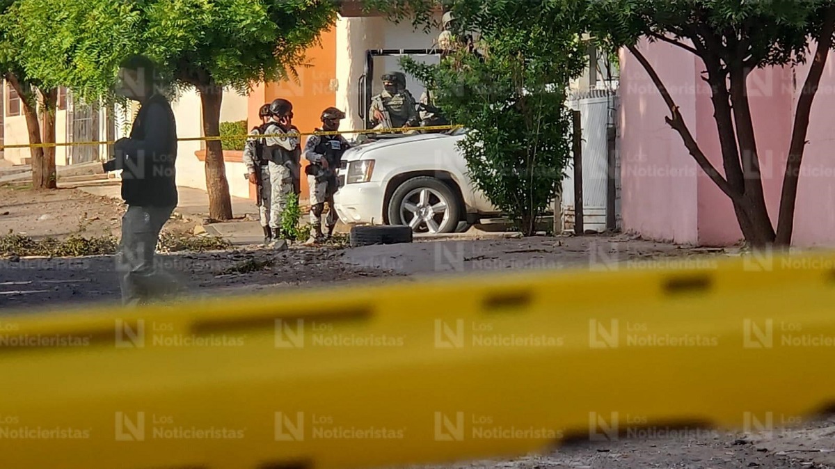 Envuelto en hules negros encuentran asesinado a un hombre en la Revolución de Culiacán