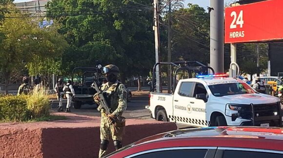 Ejecutan a ‘limpiavidrios’ en Las Quintas de Culiacán