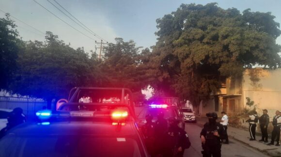 Tras presunto despojo de vehículo, hombre es baleado en una pierna y termina en un hospital de Culiacán
