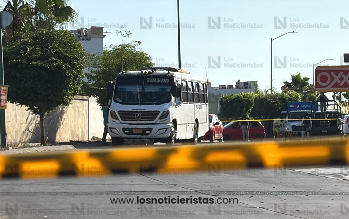 Balacera en Stanza Córcega en Culiacán deja un camión baleado y dos heridos