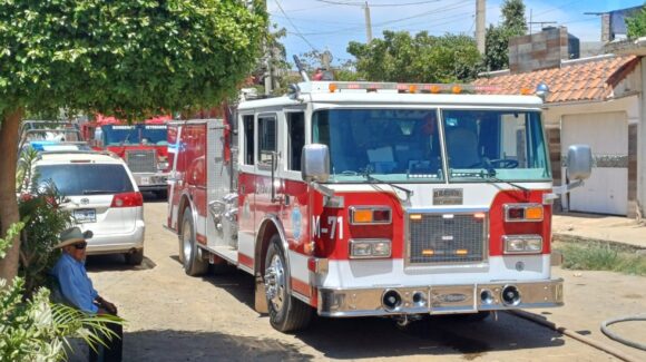 Reportan incendio en casa habitación en Mazatlán; no hay lesionados