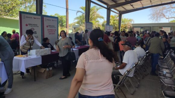 Aprovechan familias la brigada del Bienestar del DIF Sinaloa realizada en El Guayabo; agradecen este beneficio